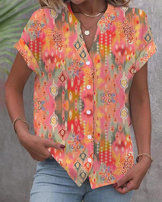 Classic Vintage Blouse with a Flattering Fit