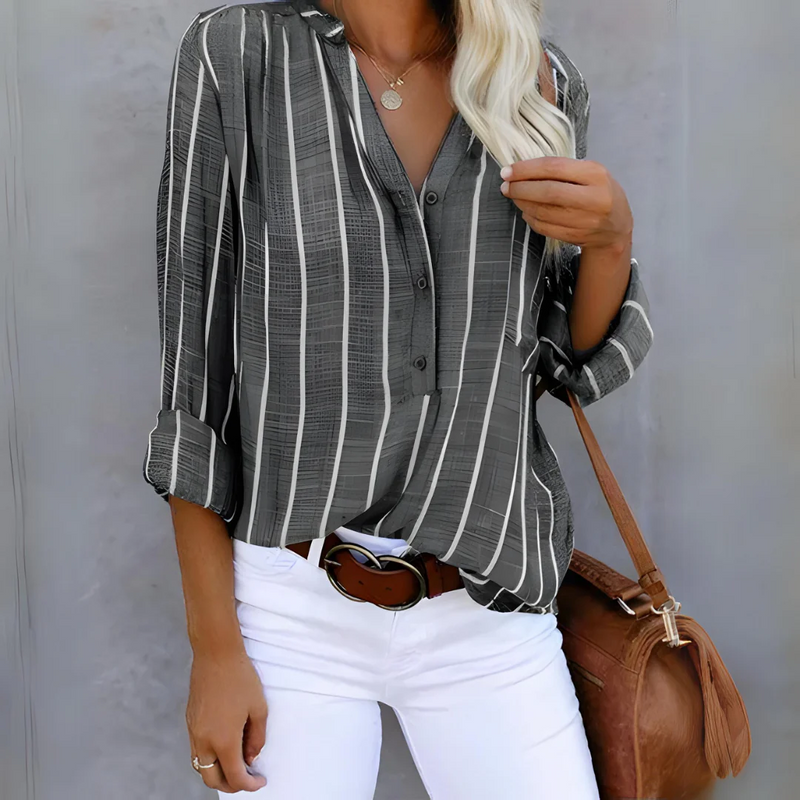 Classic Vintage Blouse with a Flattering Fit