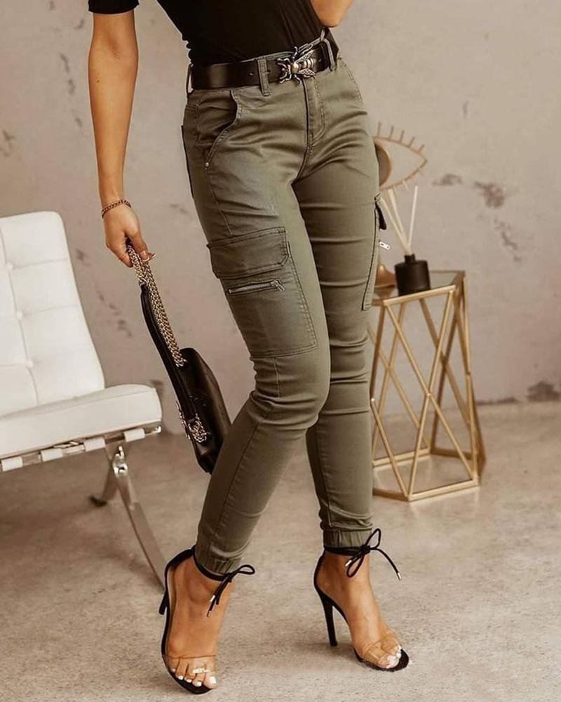 Effortlessly Elegant Garment with a Timeless Design