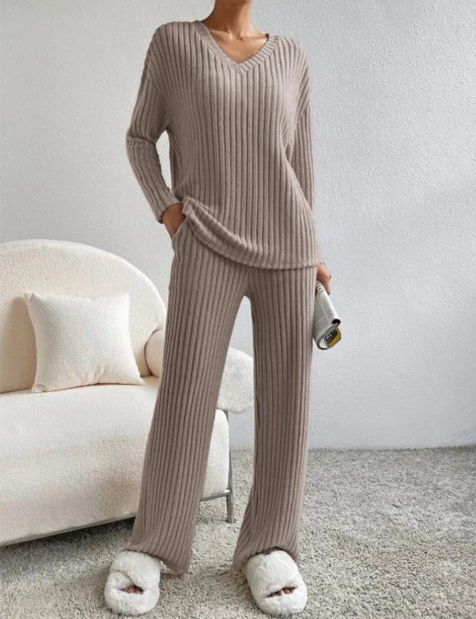 Beautifully Crafted Sweater in a Classic Style