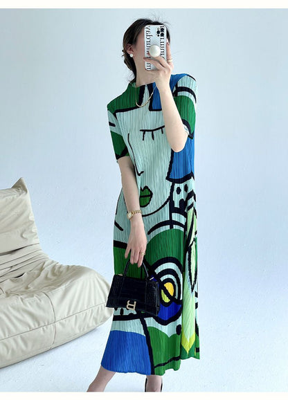 Gracefully Styled Dress for Any Occasion