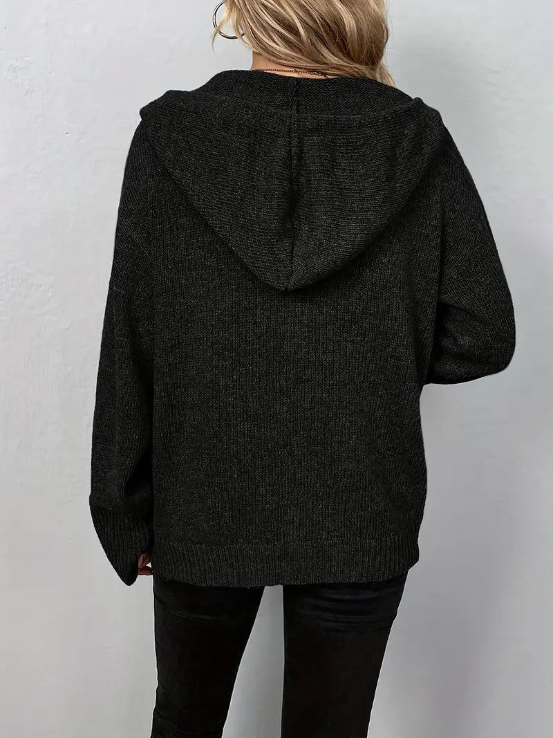 Effortlessly Elegant Cardigan with a Timeless Design