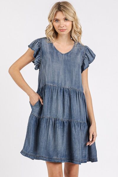 Well Tailored Dress with a Graceful Silhouette