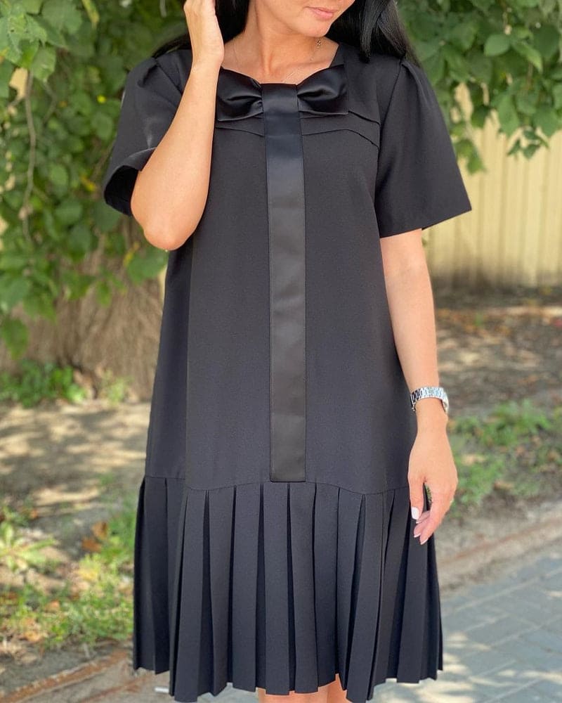 Gracefully Styled Dress for Any Occasion