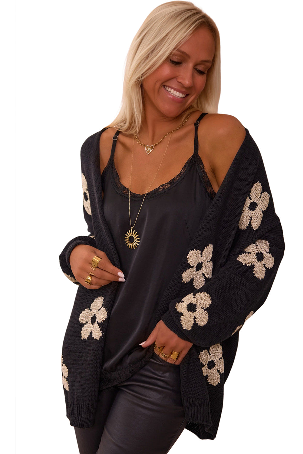 Effortlessly Elegant Cardigan with a Timeless Design