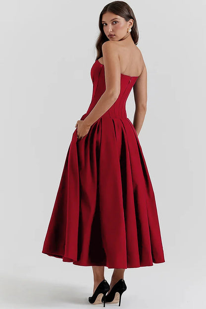 Sophisticated Dress with a Clean Classic Look