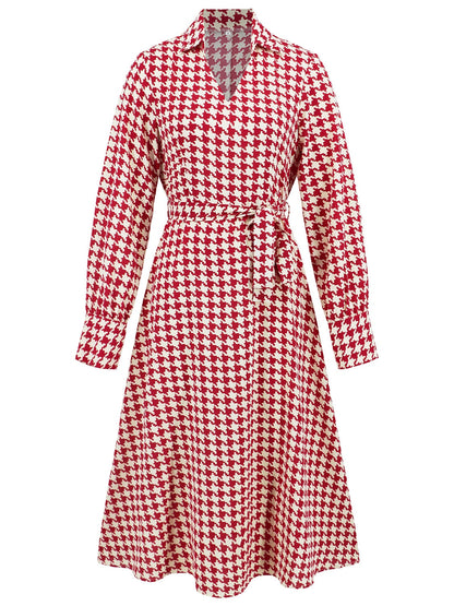Well Tailored Dress with a Graceful Silhouette