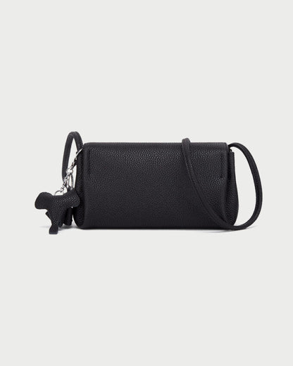 Well Tailored Bag with a Graceful Silhouette