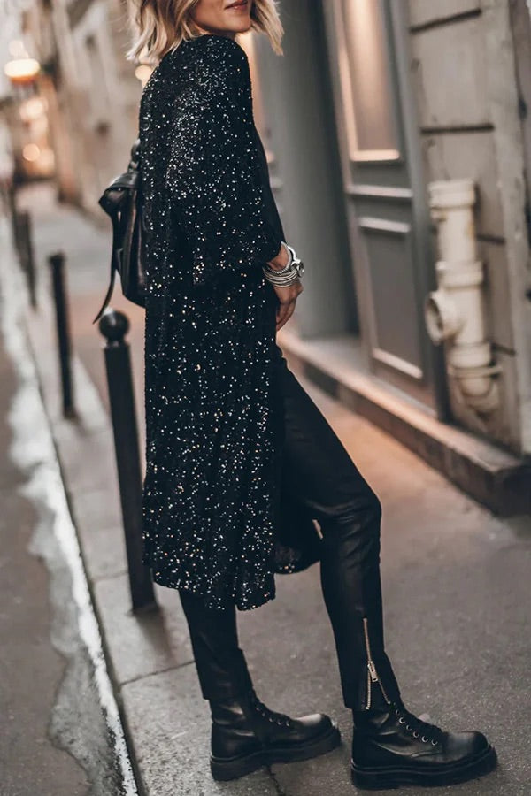 Effortlessly Elegant Garment with a Timeless Design