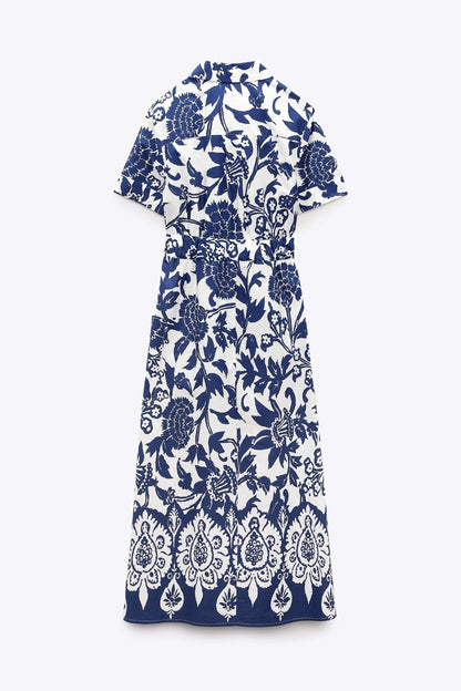 Well Tailored Dress with a Graceful Silhouette