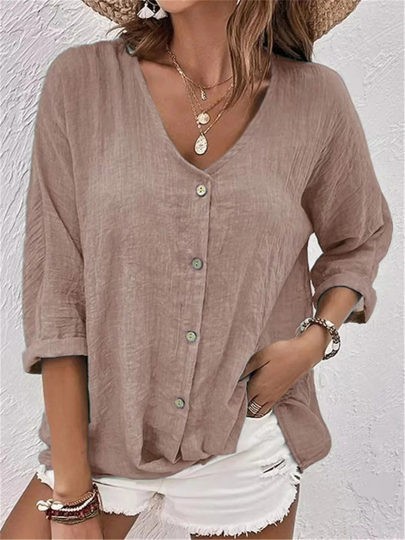 Beautifully Crafted Blouse in a Classic Style