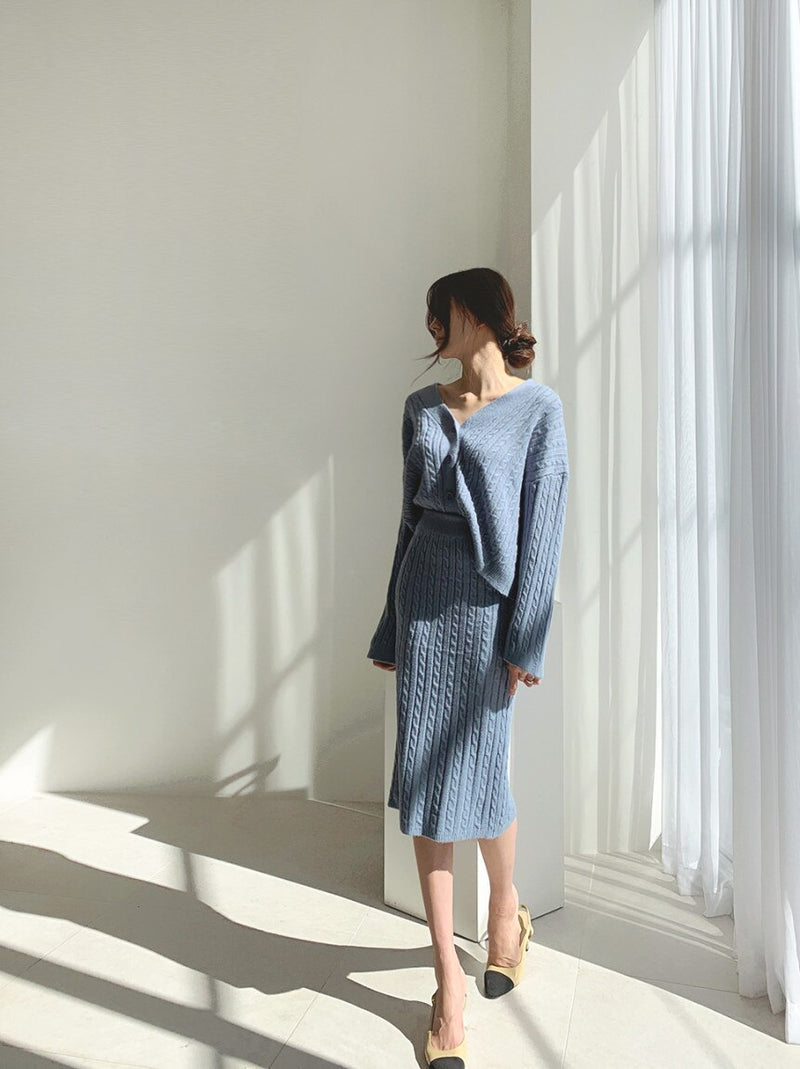 Effortlessly Elegant Top with a Timeless Design