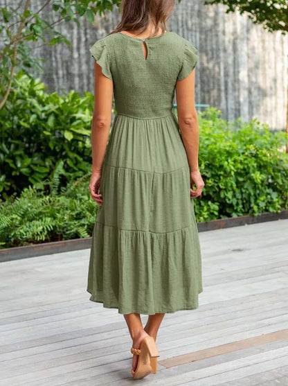 Beautifully Finished Dress in a Timeless Design