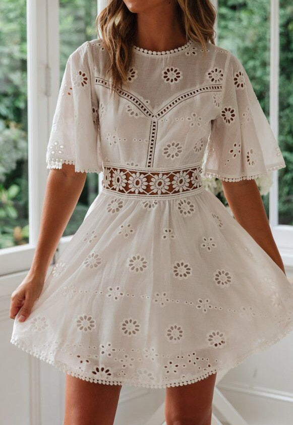 Beautifully Crafted Dress in a Classic Style