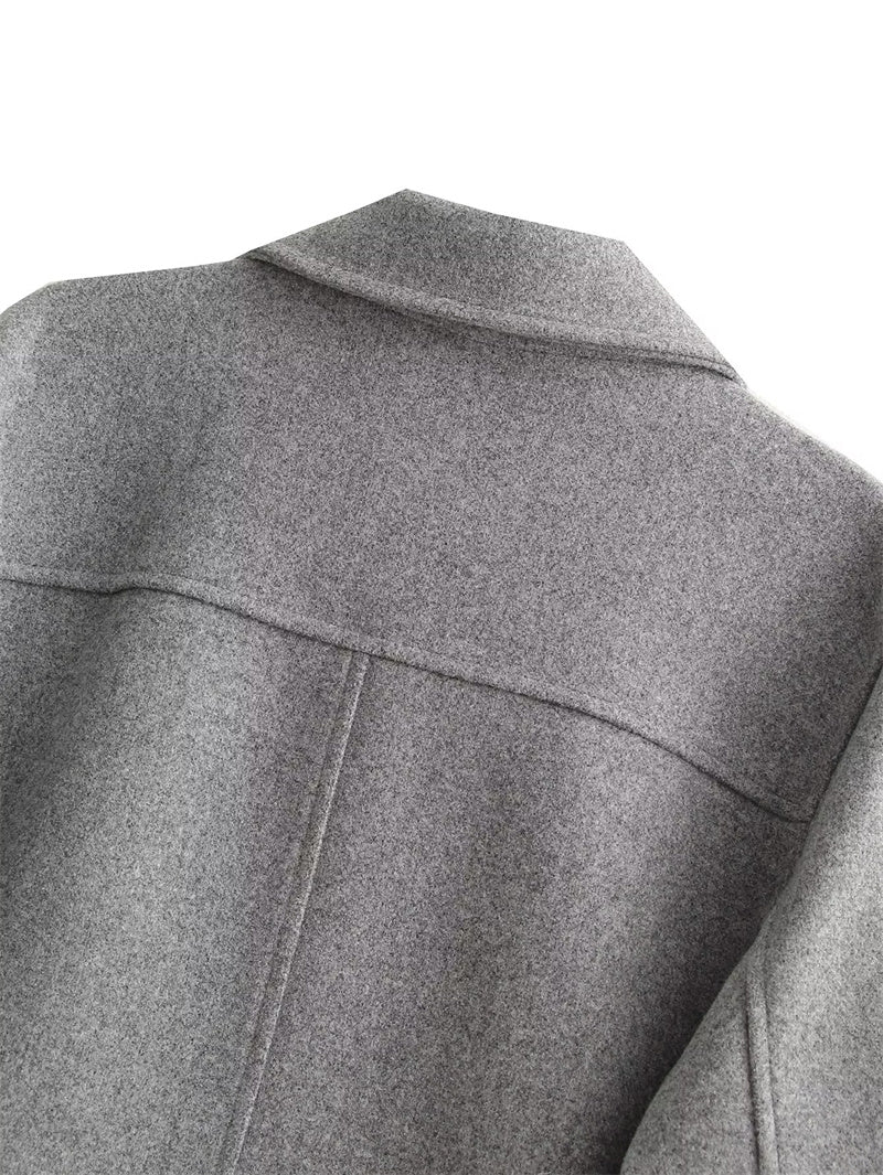 Polished Jacket with an Effortless Classic Look