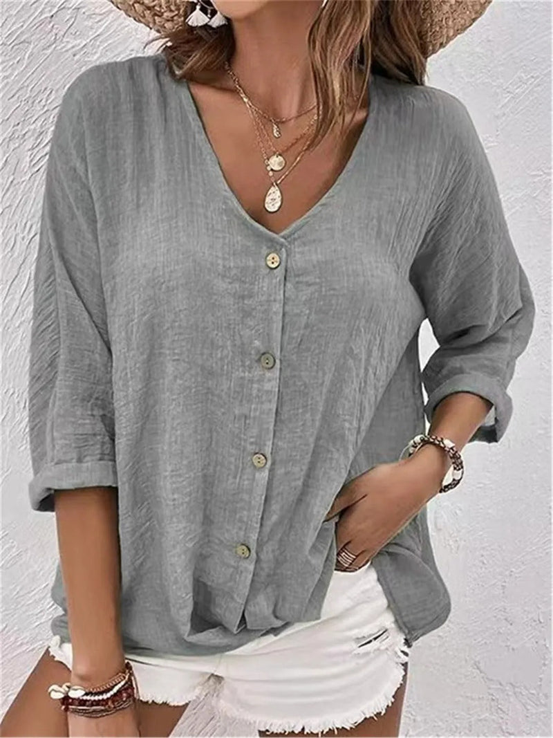 Beautifully Crafted Blouse in a Classic Style
