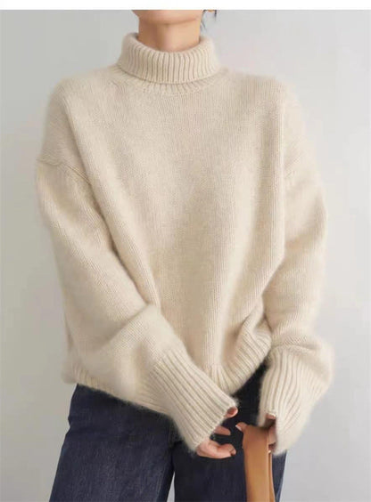 Classic Vintage Blouse with a Flattering Fit