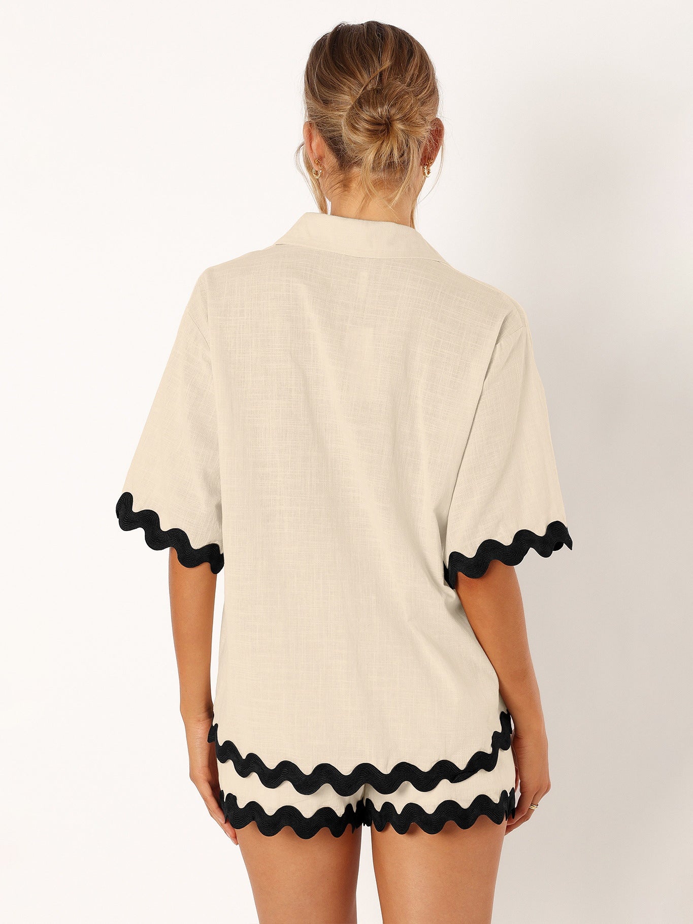 Beautifully Crafted Shirt in a Classic Style