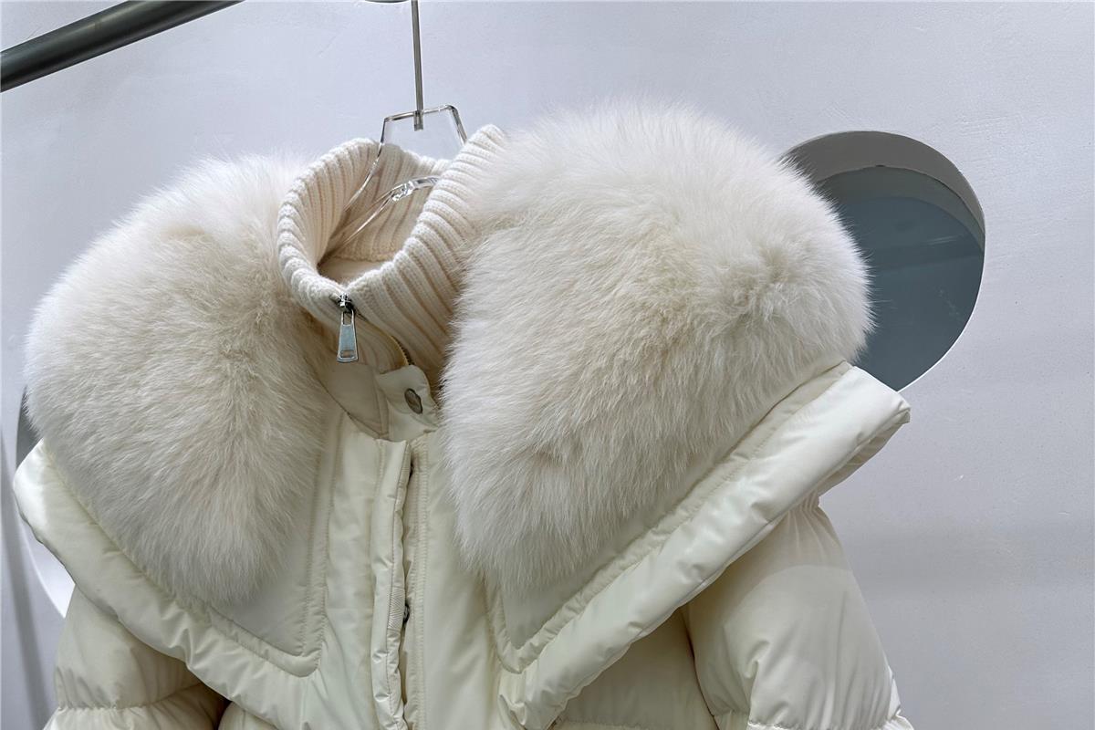 Beautifully Finished Jacket in a Timeless Design