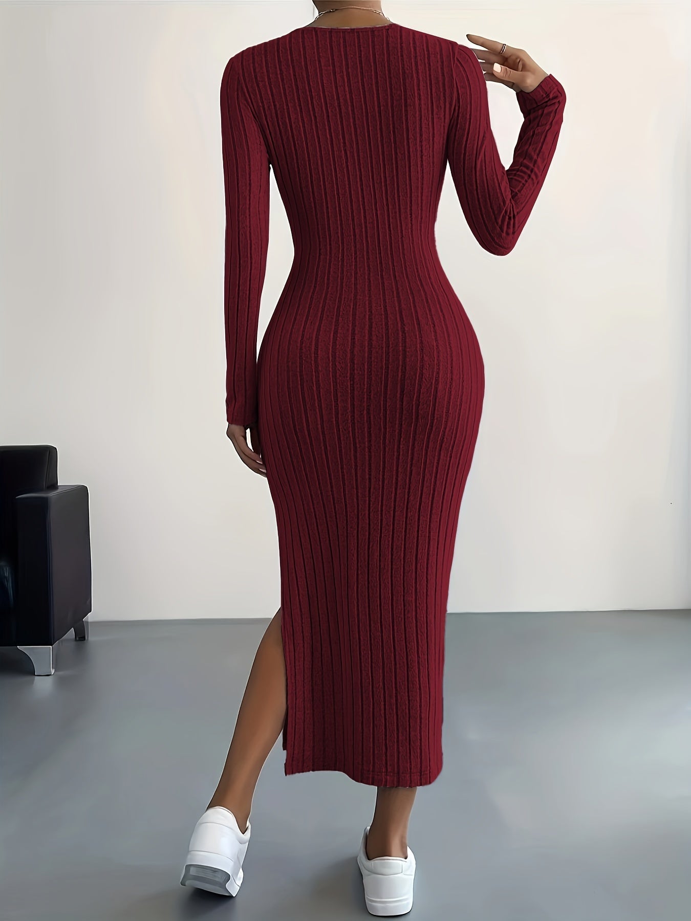 Sophisticated Dress with a Clean Classic Look