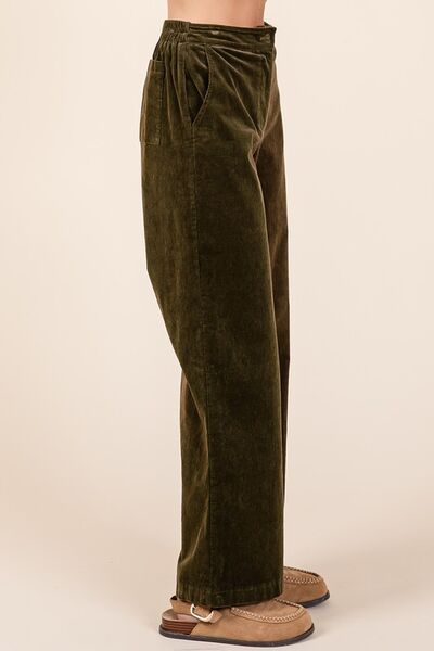 A Vintage Style Trousers with Delicate Timeless Details