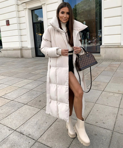 Effortlessly Elegant Coat with a Timeless Design