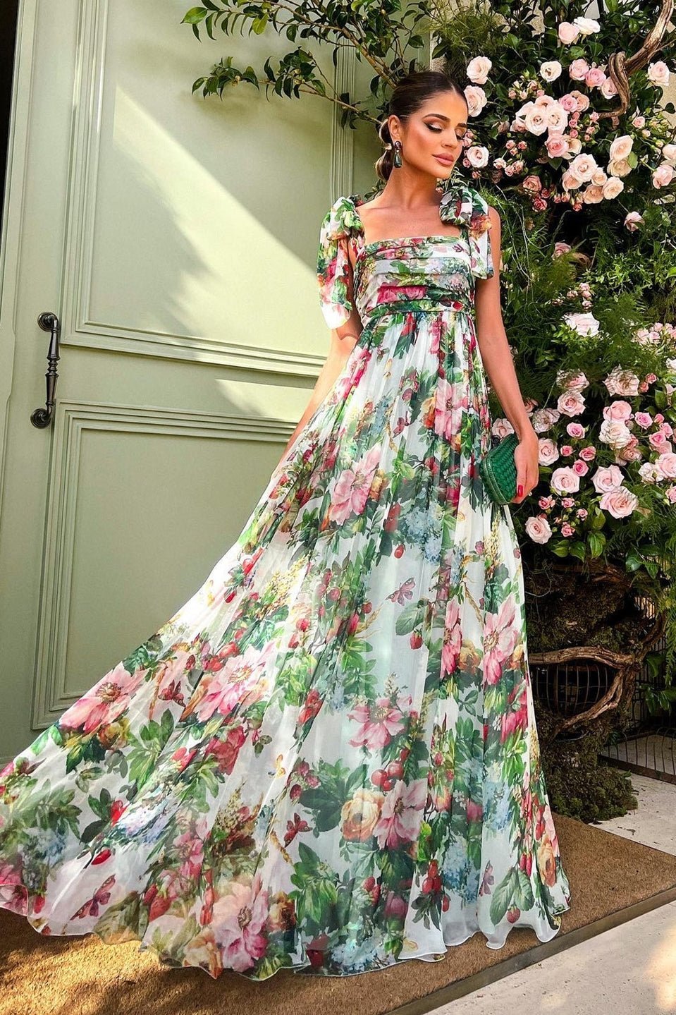 Elegantly Styled Dress for Everyday Wear