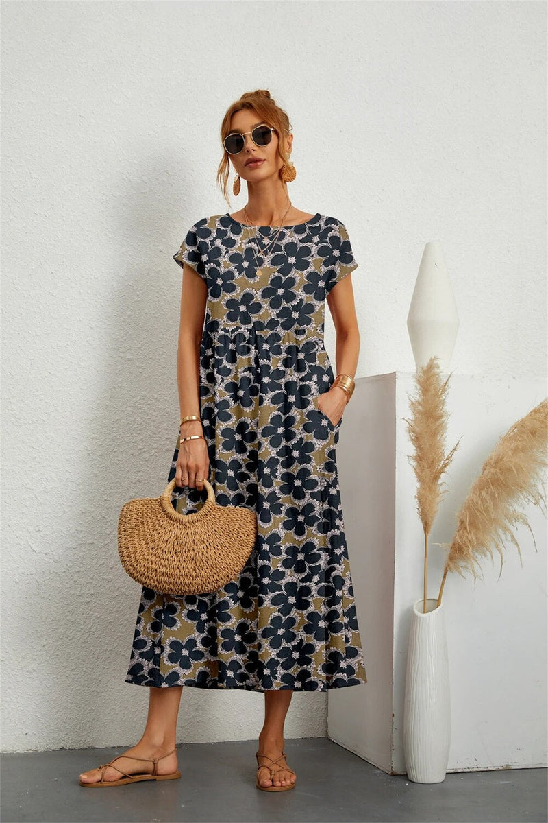Sophisticated Dress with a Clean Classic Look