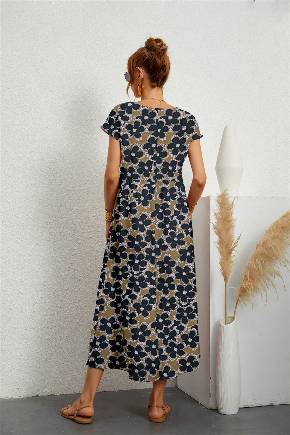 Sophisticated Dress with a Clean Classic Look