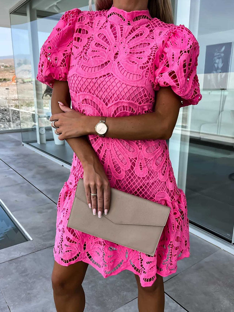 Classic Vintage Dress with a Flattering Fit