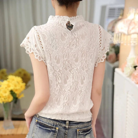 Sophisticated Blouse with a Clean Classic Look