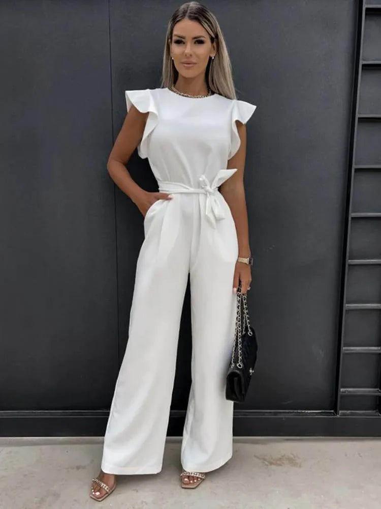 Effortlessly Elegant Garment with a Timeless Design