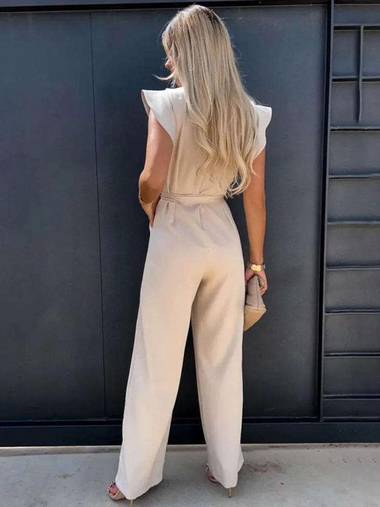 Effortlessly Elegant Garment with a Timeless Design