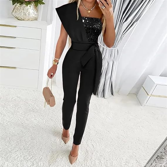 Effortlessly Elegant Garment with a Timeless Design