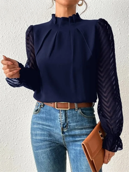 Effortlessly Elegant Top with a Timeless Design