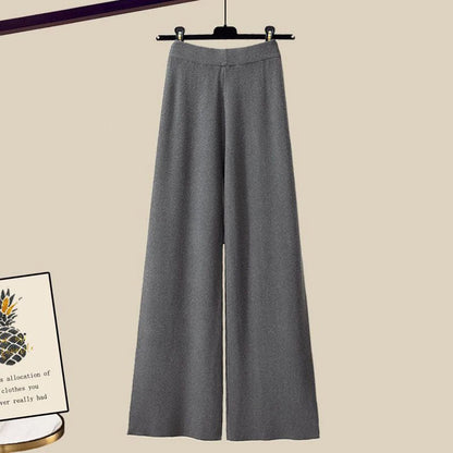 Effortlessly Elegant Garment with a Timeless Design