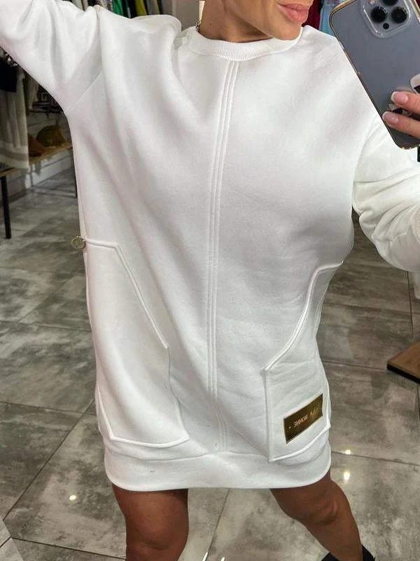 Classic Vintage Sweater with a Flattering Fit