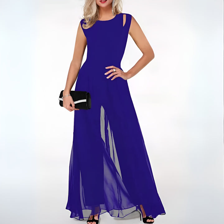 Sophisticated Garment with a Clean Classic Look