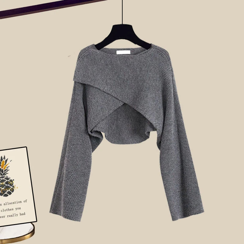 Effortlessly Elegant Garment with a Timeless Design