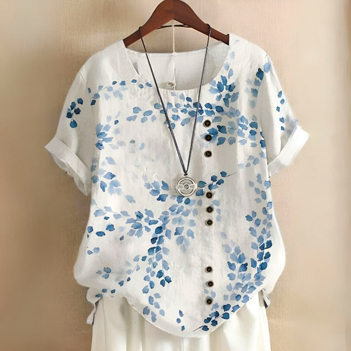 Sophisticated Blouse with a Clean Classic Look