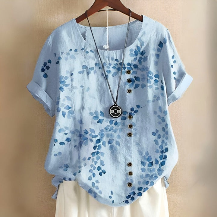 Sophisticated Blouse with a Clean Classic Look