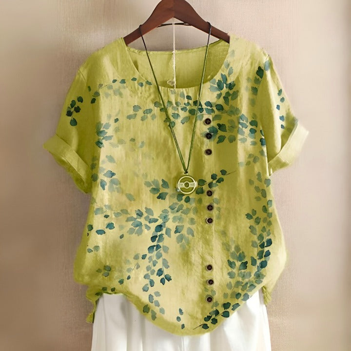 Sophisticated Blouse with a Clean Classic Look
