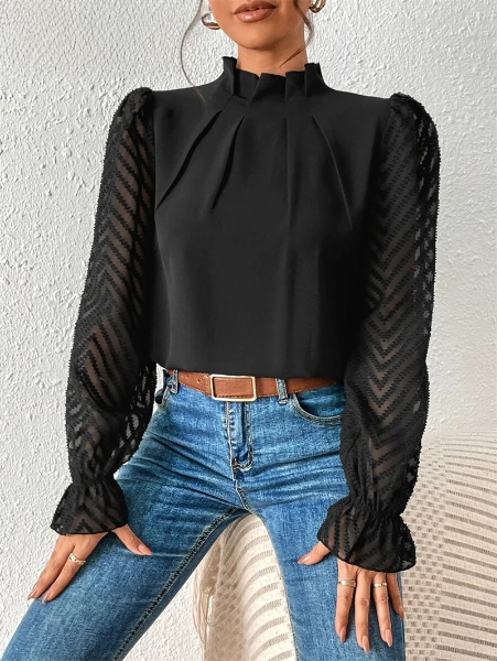 Effortlessly Elegant Top with a Timeless Design