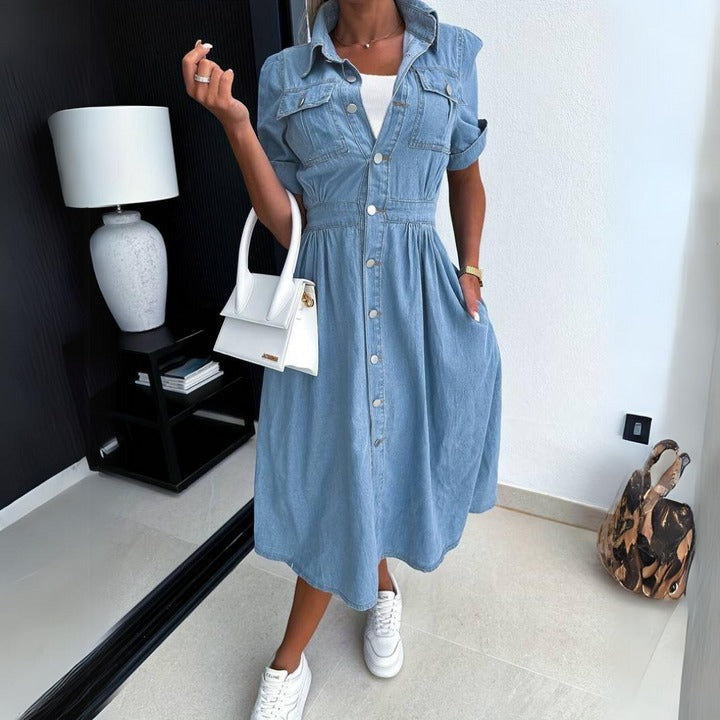 Classic Vintage Dress with a Flattering Fit