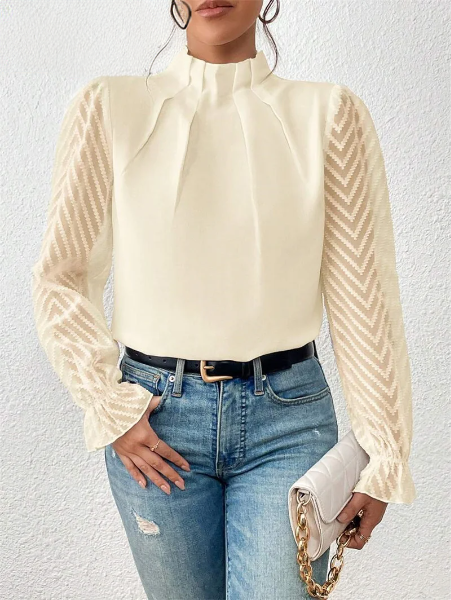 Effortlessly Elegant Top with a Timeless Design