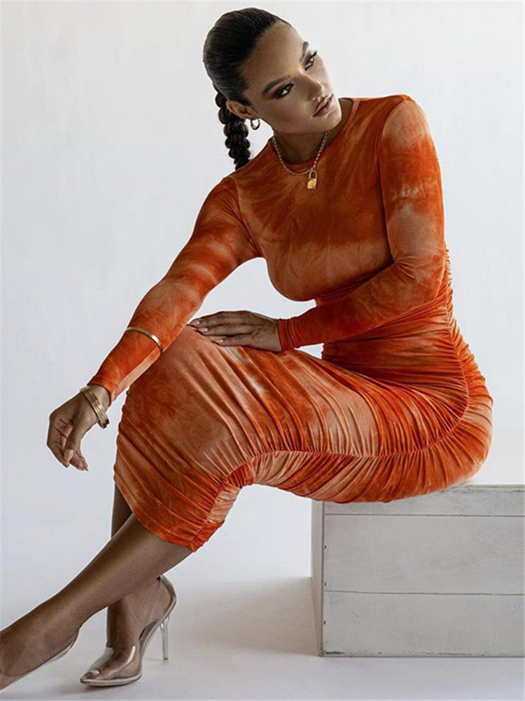 Beautifully Finished Dress in a Timeless Design