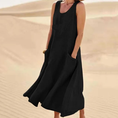 Classic Vintage Dress with a Flattering Fit