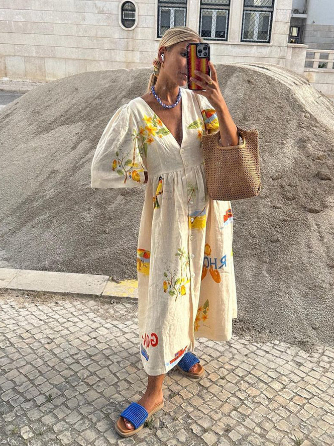 Classic Vintage Dress with a Flattering Fit