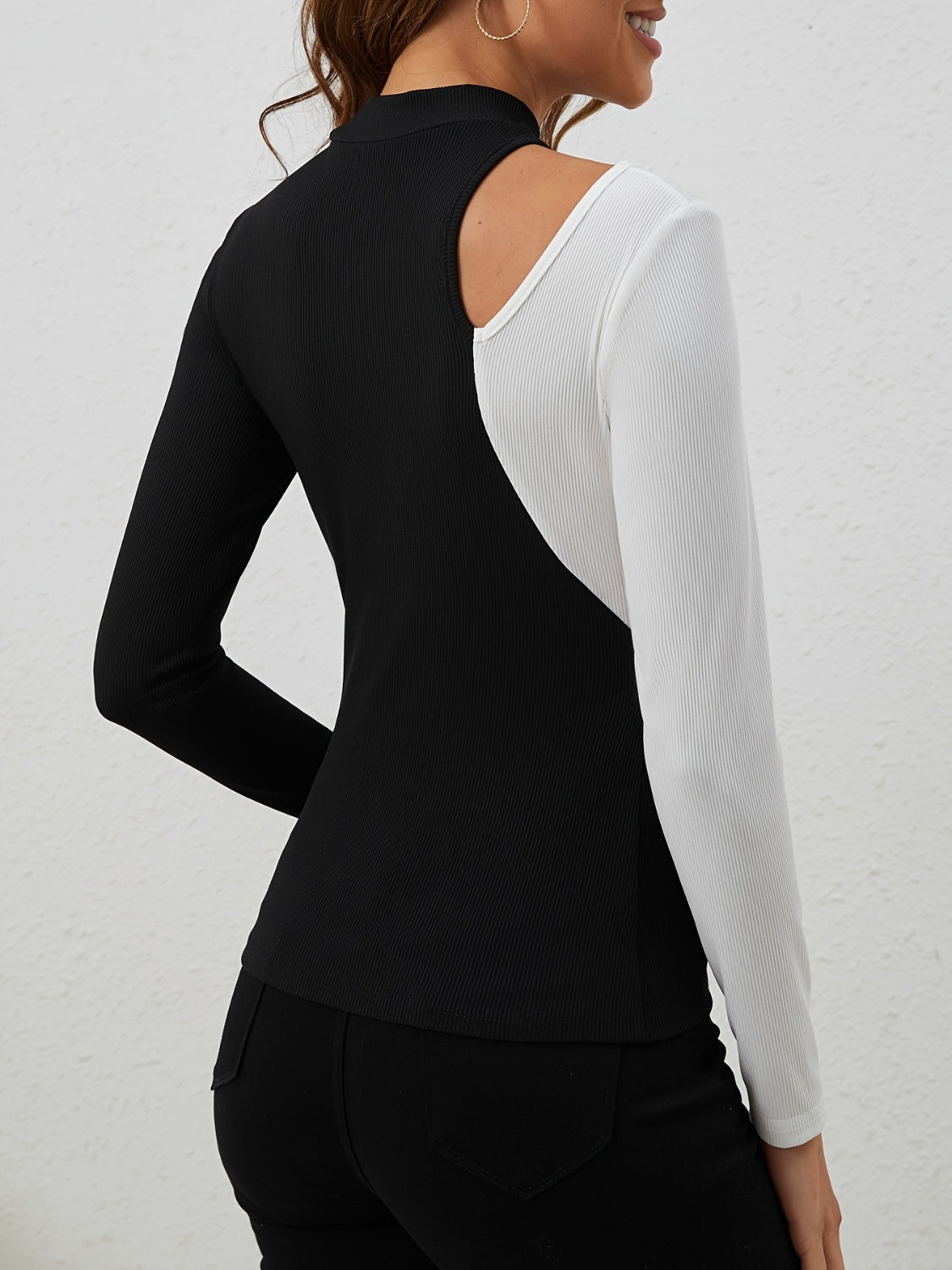 Beautifully Finished T-Shirt in a Timeless Design