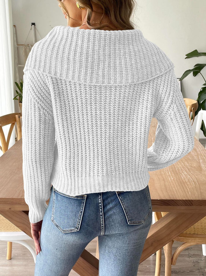Well Tailored Sweater with a Graceful Silhouette